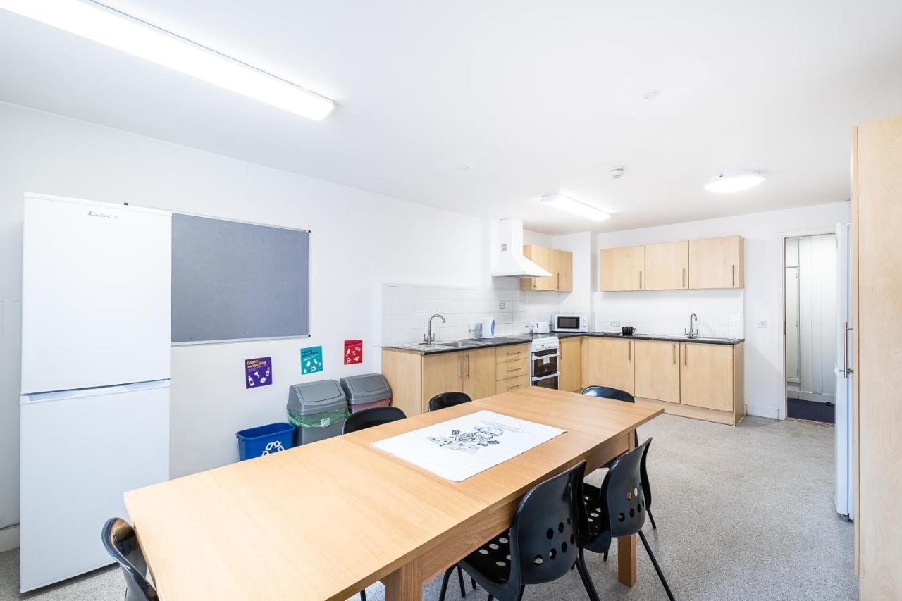 1 Night Free Comfortable Ensuite Rooms, Gillingham - Sk Hoo Kültér fotó