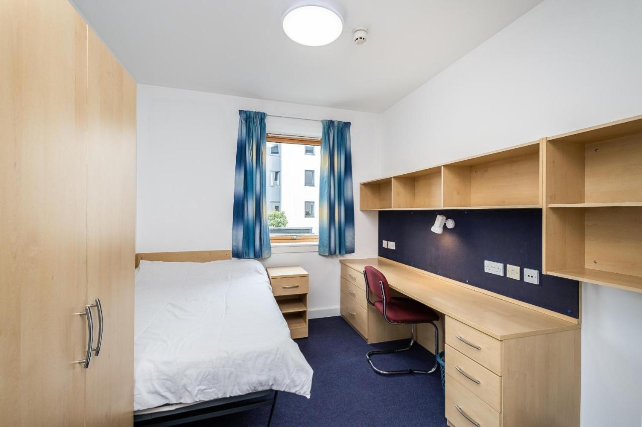 1 Night Free Comfortable Ensuite Rooms, Gillingham - Sk Hoo Kültér fotó
