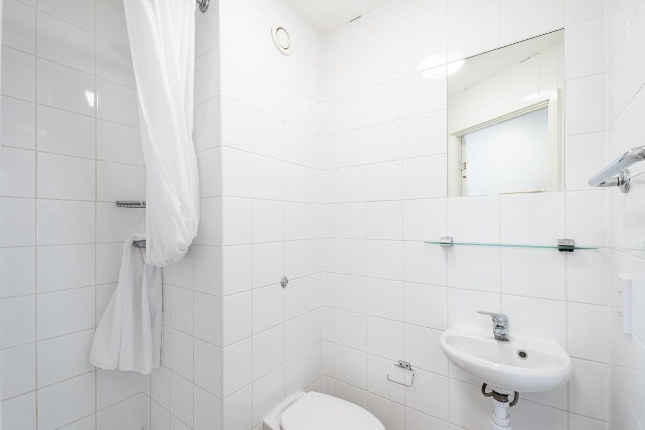 1 Night Free Comfortable Ensuite Rooms, Gillingham - Sk Hoo Kültér fotó